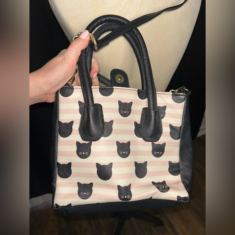 Betsey Johnson Crossbody Purse - Picture 7 of 8